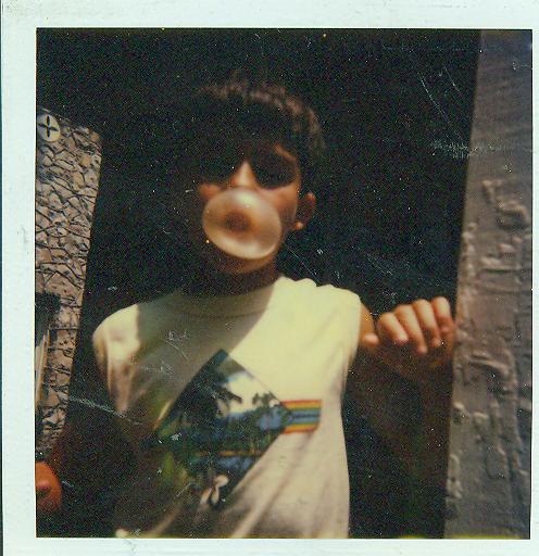 Joe-BUBBLE GUM!-Dad needs picture to take home!.jpg