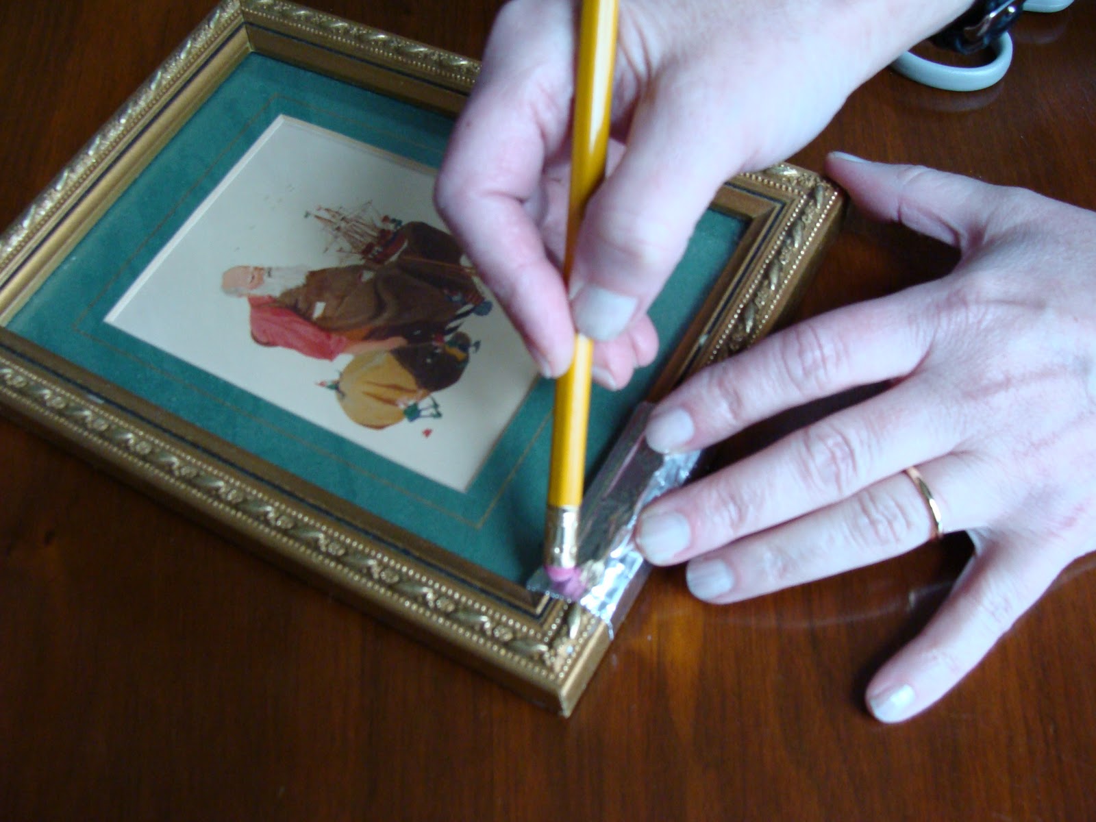 braxton and yancey DIY "silver leaf" picture frames