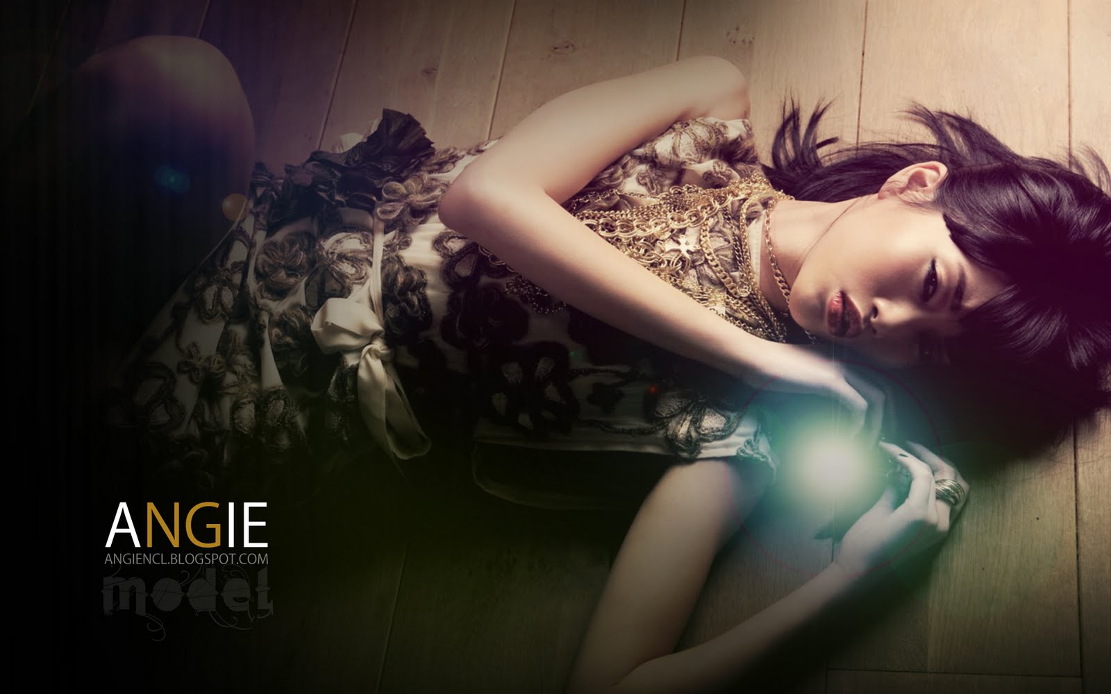 [angie_wallpaper04_1920x1200+.jpg]