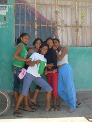 MIS AMIGAS QUE LAS QUIERO MUCHO DEL GRUPO DE BAILE QUE SE LLAMA LAS SABU DE IZAMAR...