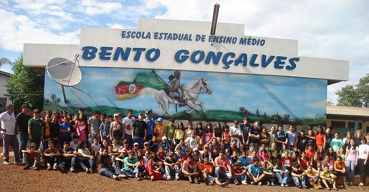 ESCOLA ESTADUAL DE ENSINO MÉDIO BENTO GONÇALVES