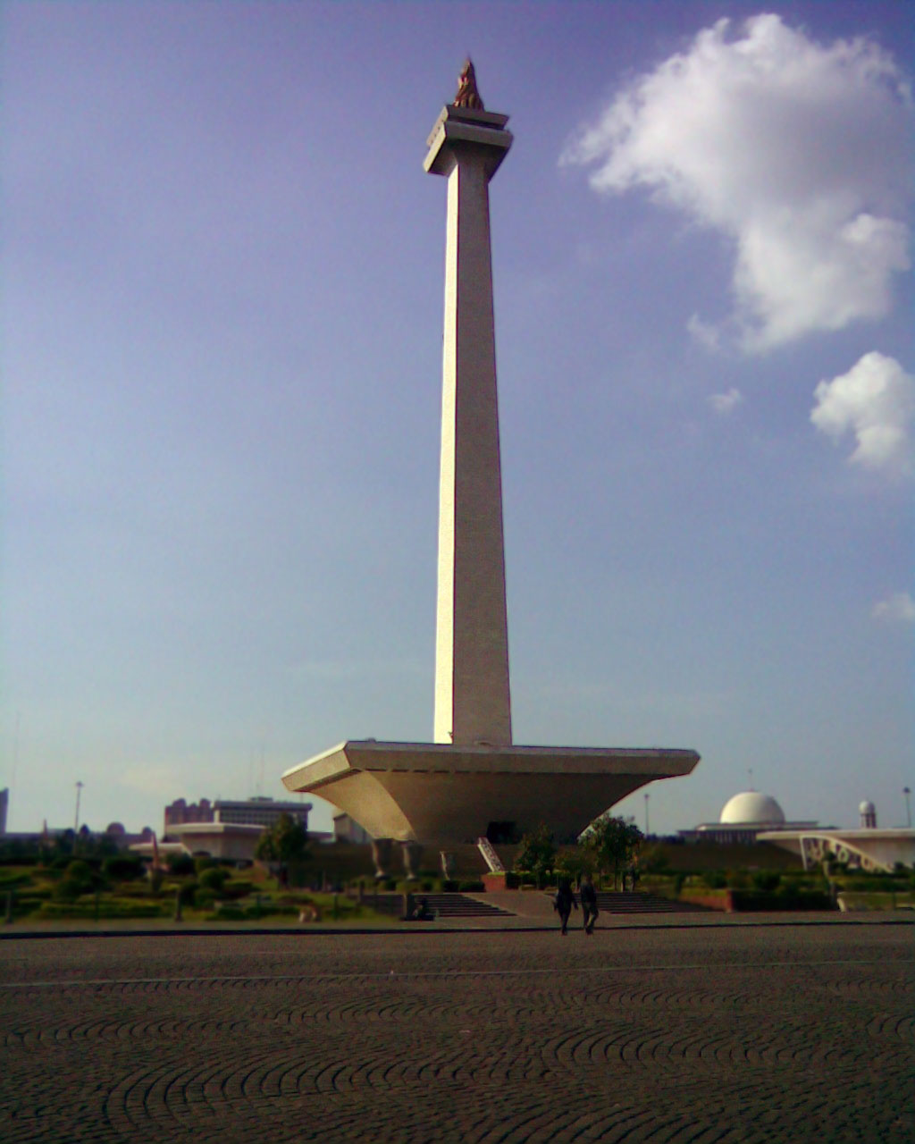 Thread or Trick: Icon Kota Jakarta