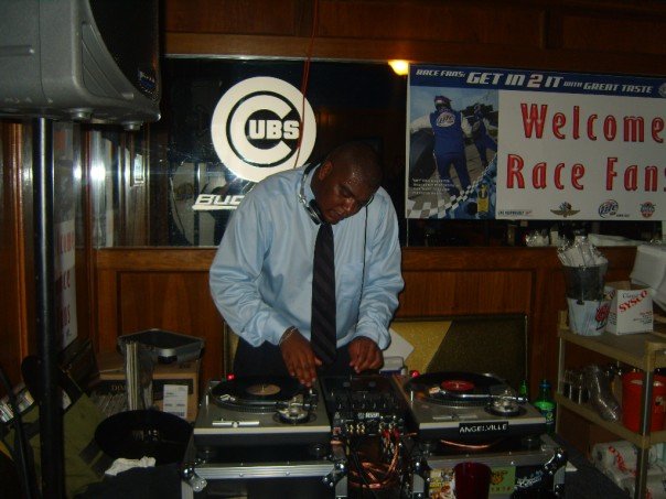 [n6804398_39276139_1003.jpg]