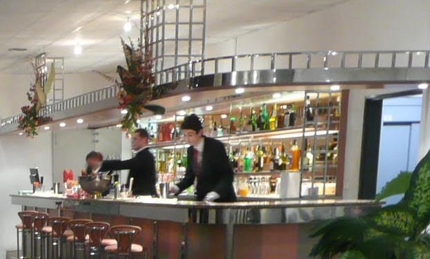 [Alla_i_baren_26.1.10.JPG]