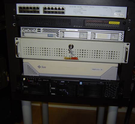 [lackrack_v2_0-with-hardware.jpg]