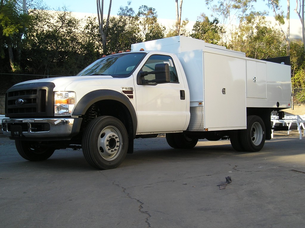 [saw_body_with_bed_enclosure_004+(2).jpg]