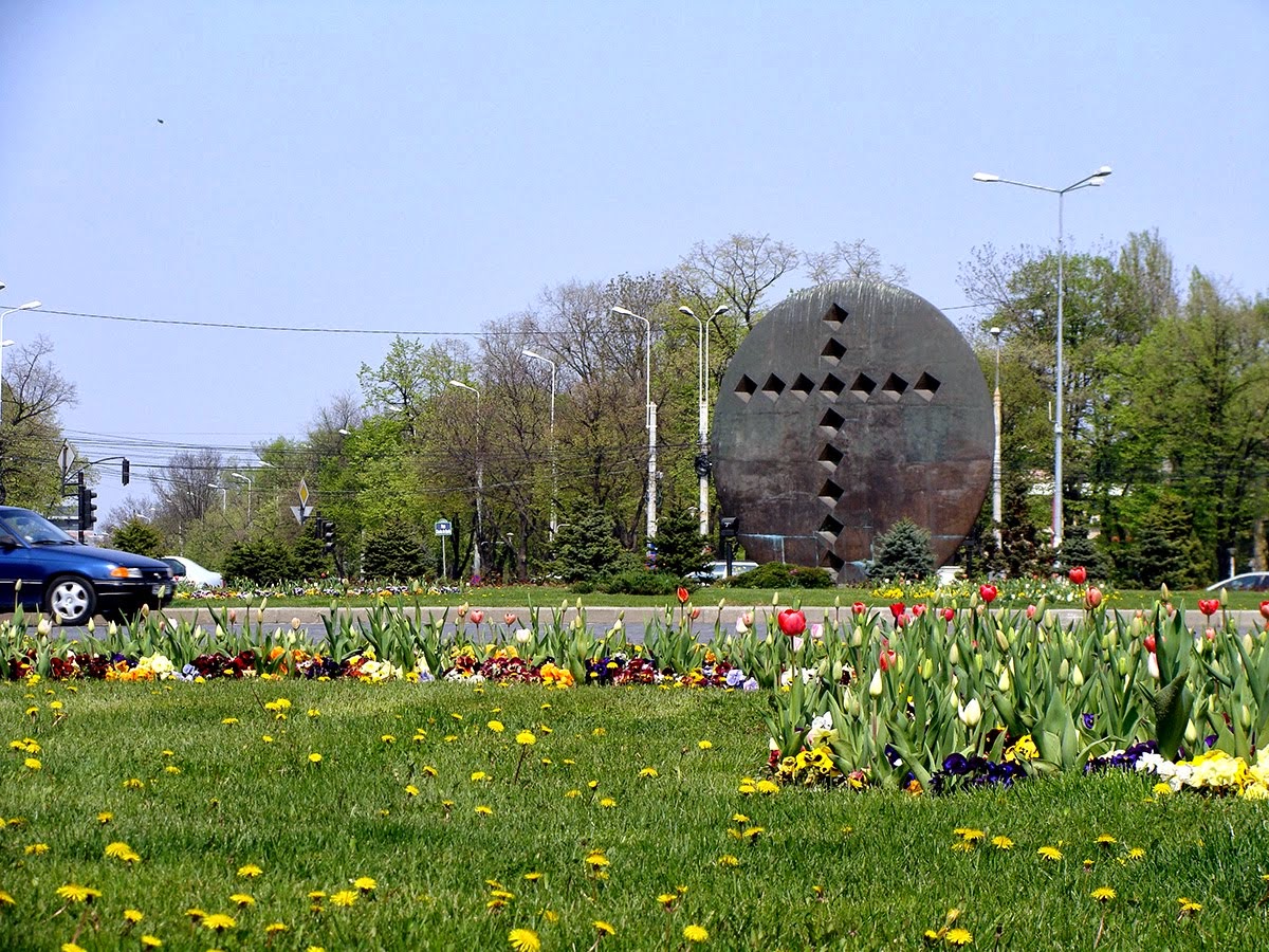 [charles de gaulle square bucharest.jpg]