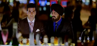 housefull+scrreen2.png