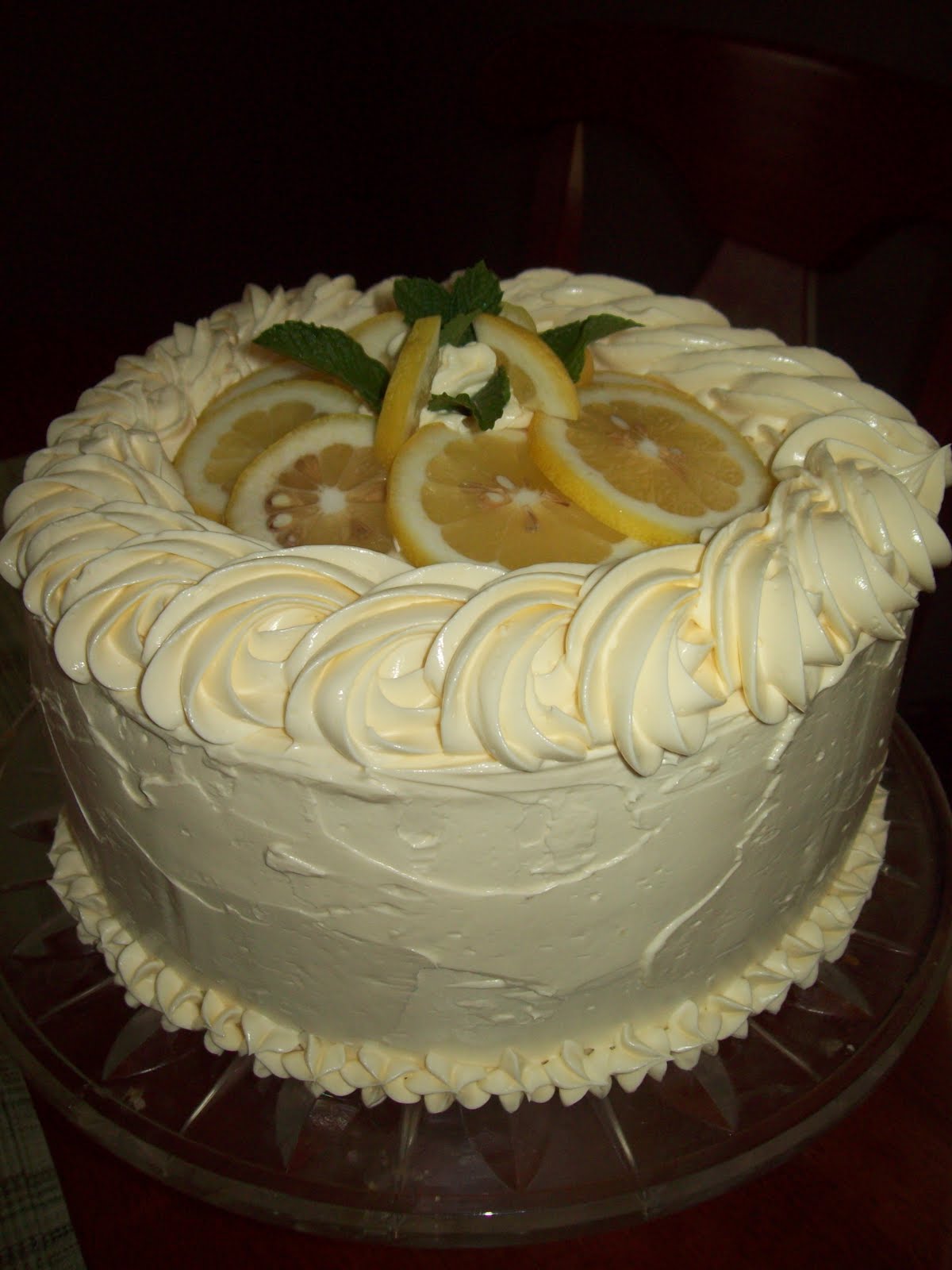 Cuisine with Chilean flavor Vanilla Cake, Lemon Curd filling and