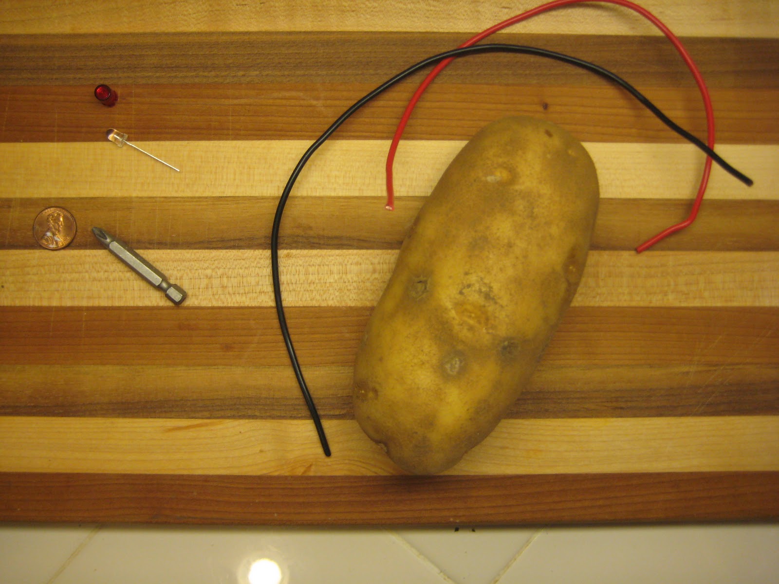 Potato Powered LED (Failed) | TinkerDad