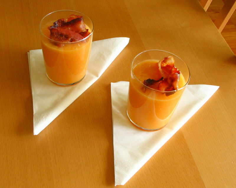 Soupe de melon glacée au porto recettes entrees Melon doré et dernières tomates du jardin pour une entrée simple et savoureuse