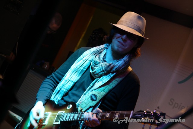 [Jamm+12.03.1000024.jpg]