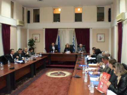 [Ραδιό...ΦΟΝΟ+3.JPG]