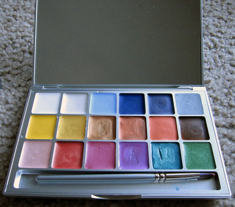 Glitter is my Crack Kryolan Shimmering Vision palette & HD cream liner