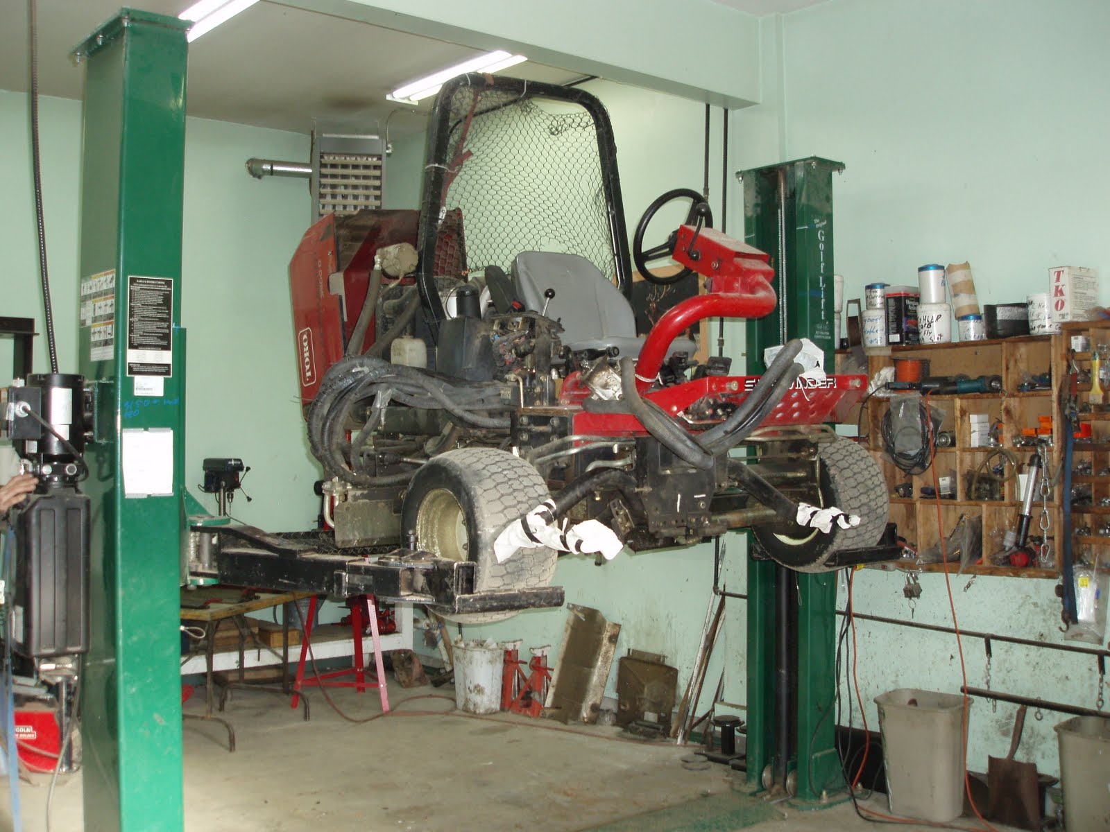 Bendpak Xpr 9 >> Kubota B7510 on car hoist? Bendpak Xpr 9 >> Kubota B7510 on car hoist?