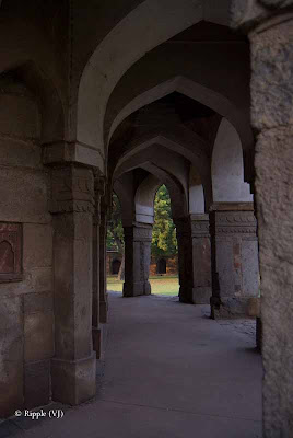 Posted by Ripple (VJ) : A visit to Lodhi Garden, Delhi, INDIA :: Corridor outside the tomb of Mohammed Shah @ Lodhi Garden