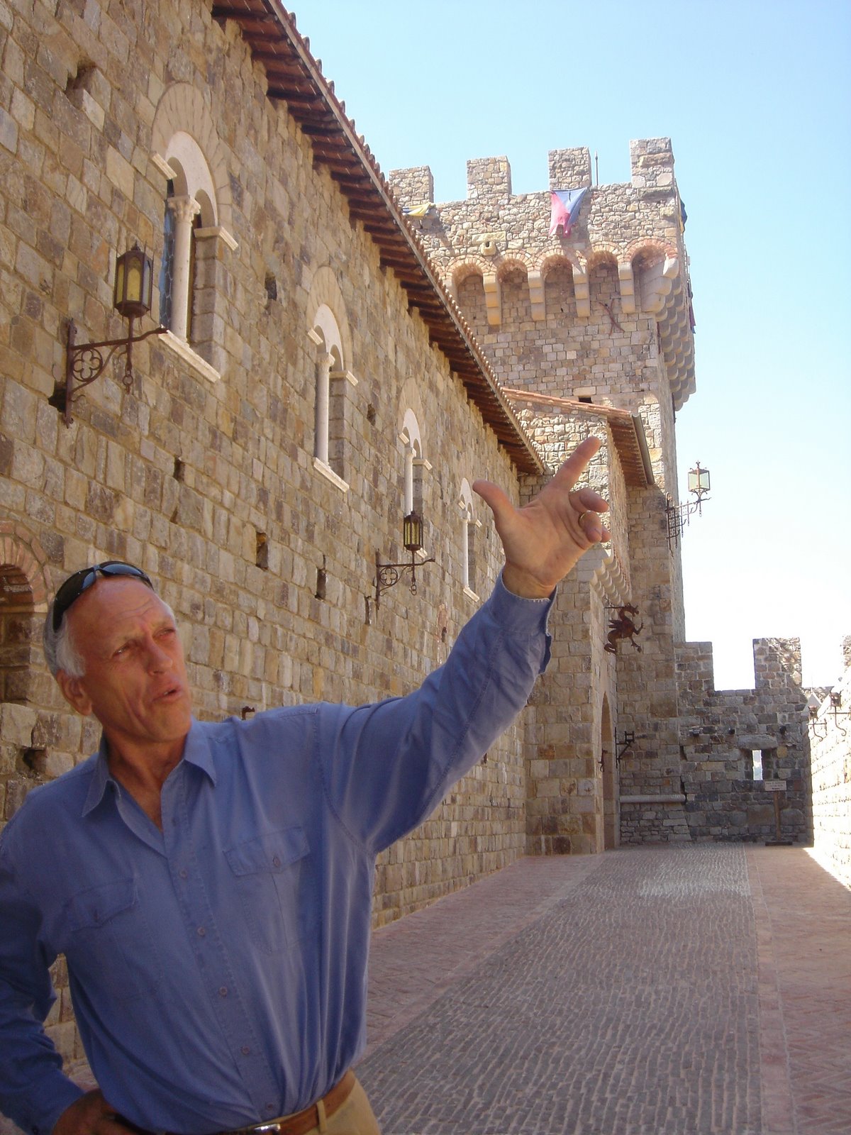 [Calistoga-Castello+di+Amorosa-DarioSattui-1.JPG]
