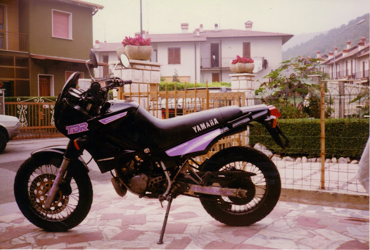 TDR 125 1990