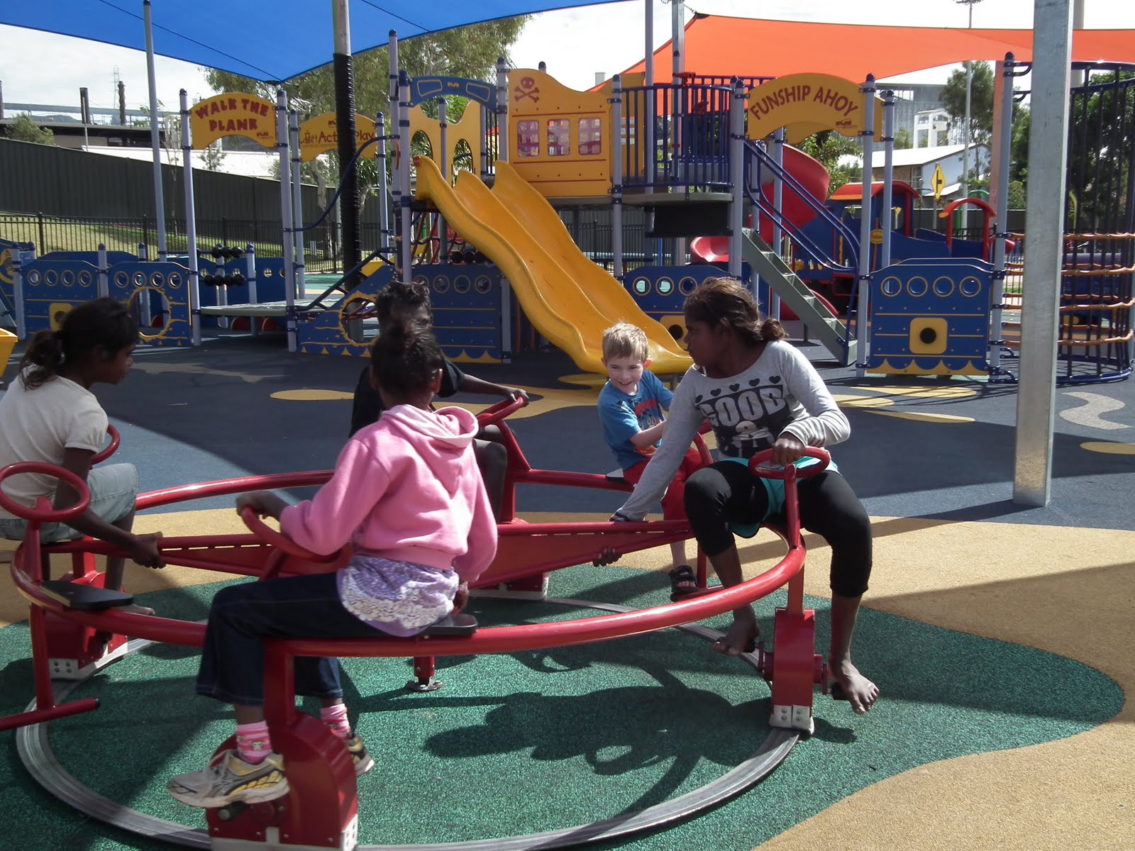 Australian Adventure Mt Isa & Camping by a Billabong