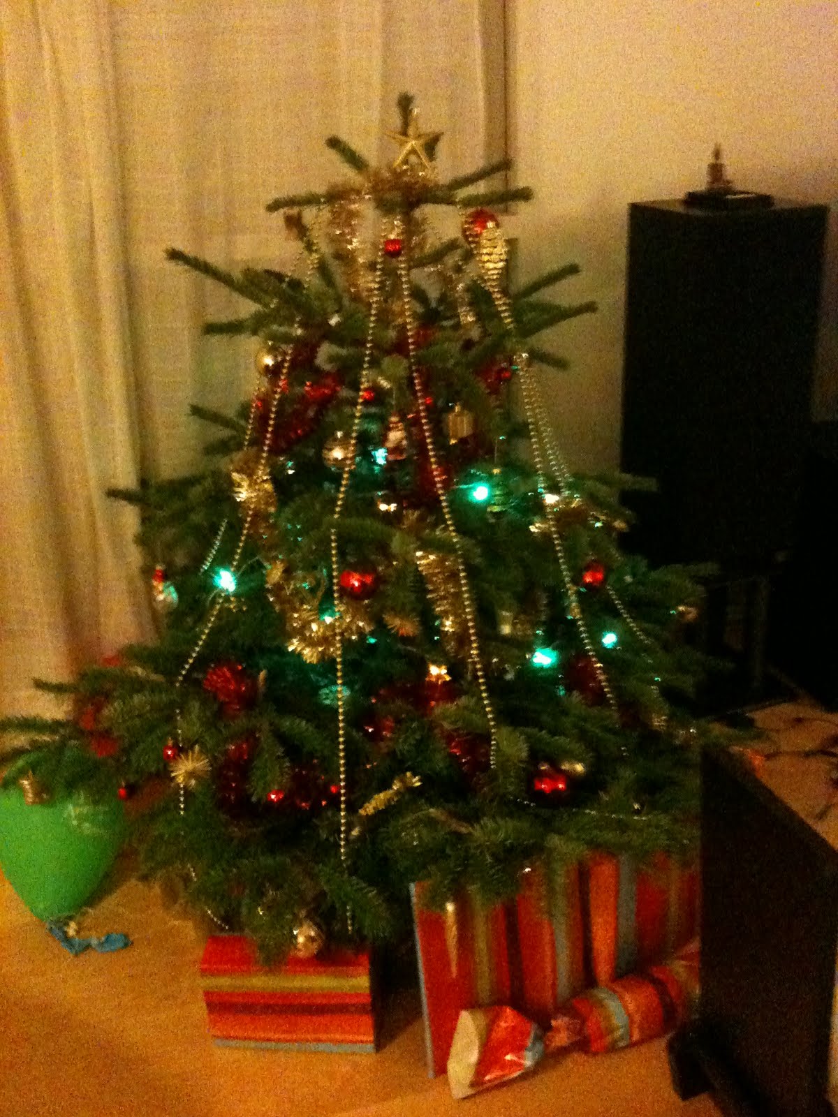 La Place de Cherie My Ugly Christmas Tree