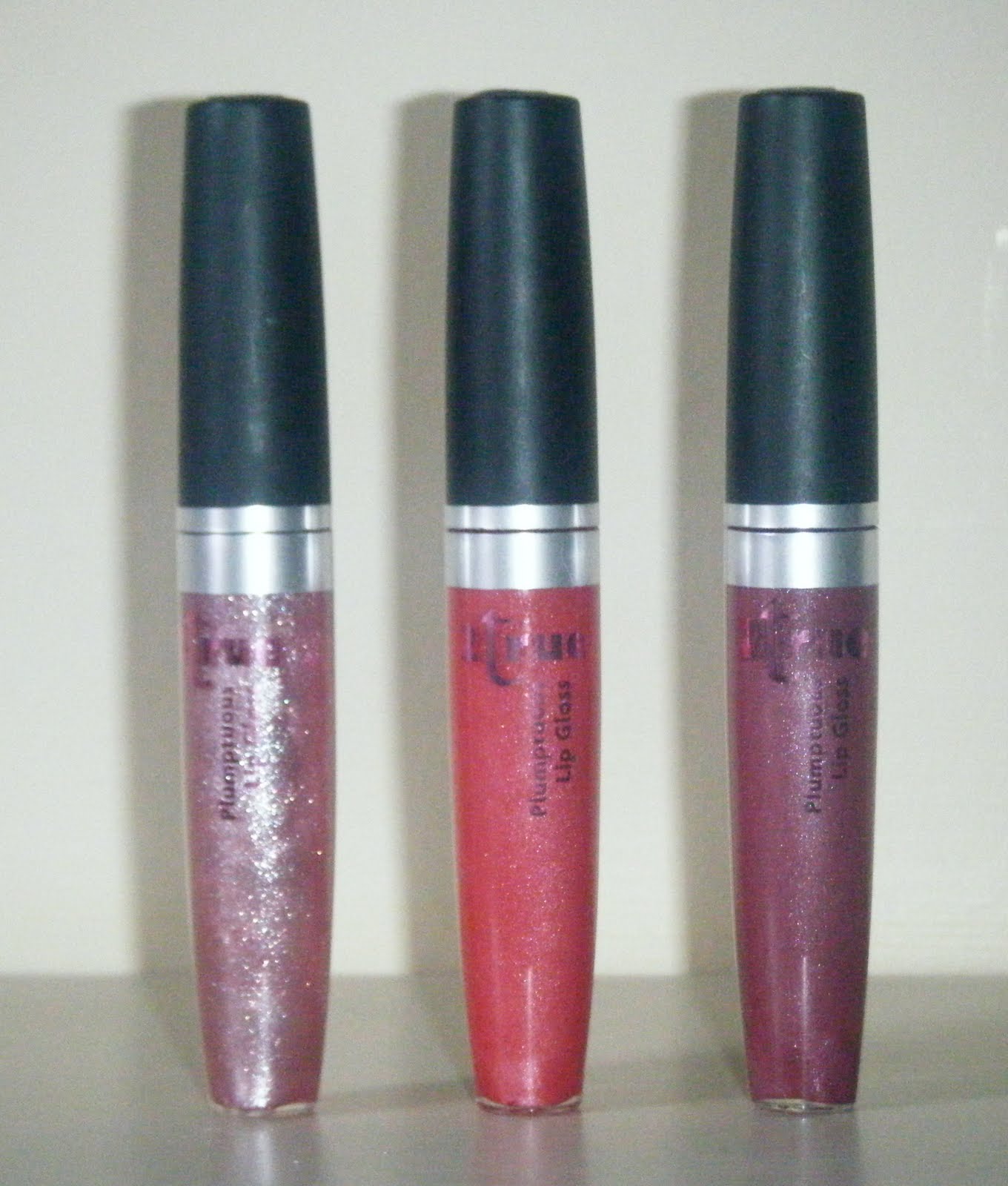 My Lip Gloss Is Poppin' 2True Plumptuous Lip Glosses Review