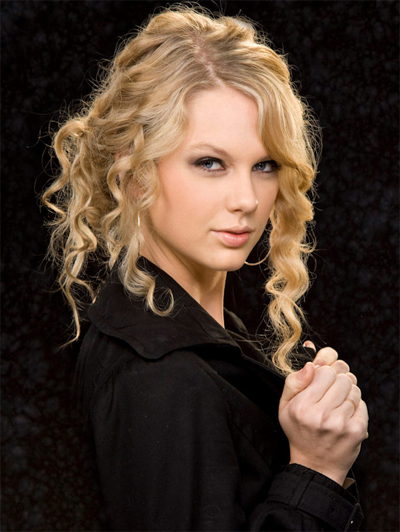 taylor swift prom hairstyles. Here#39;s how Taylor Swift#39;s hair