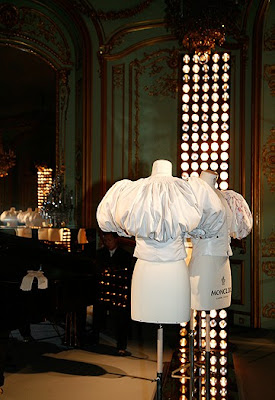 MONCLER: Spring 2009 and Fall 0910 MONCLER: Spring 2009 and Fall 0910