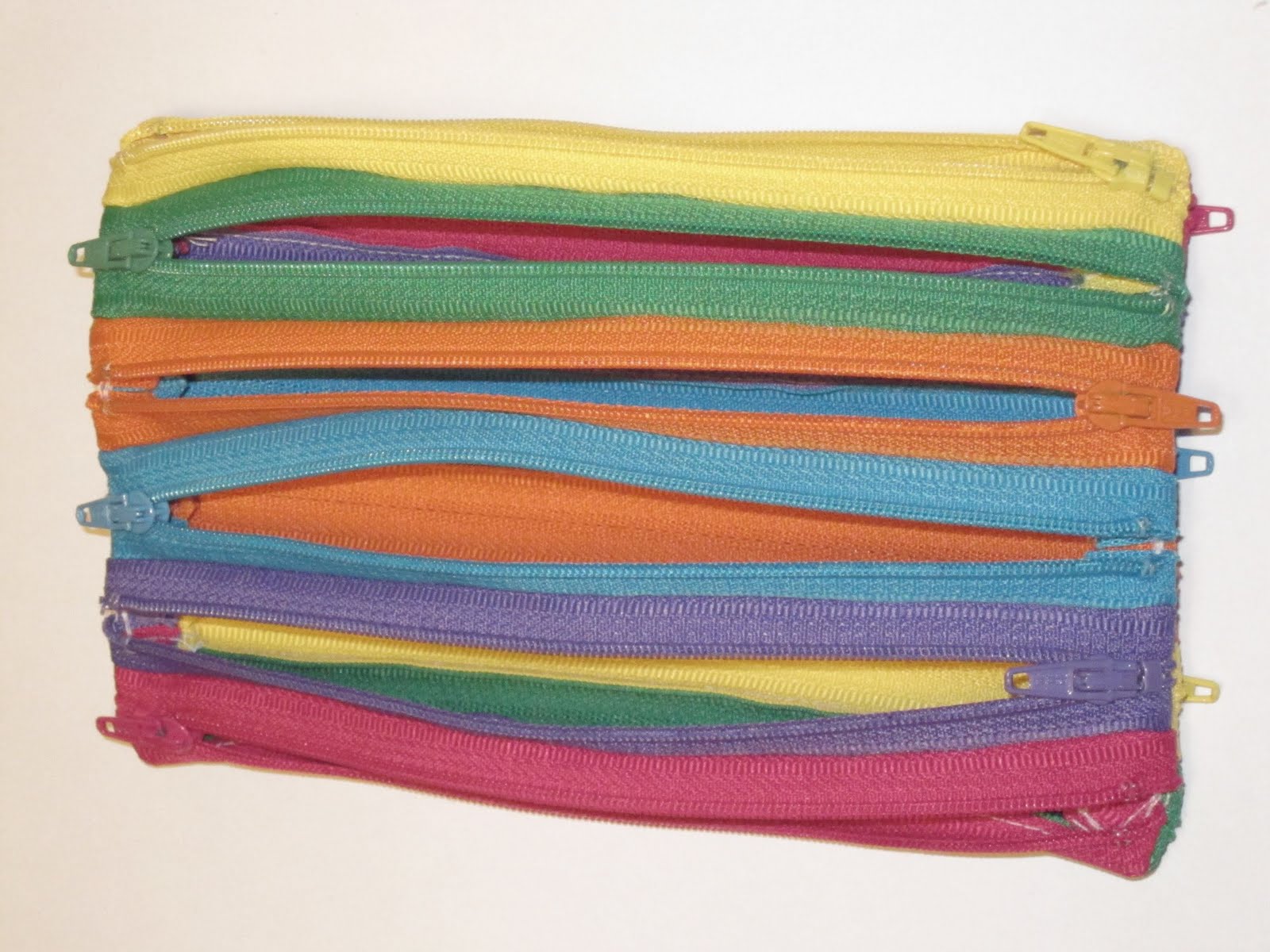 Unikious Shop Multizip pencil case