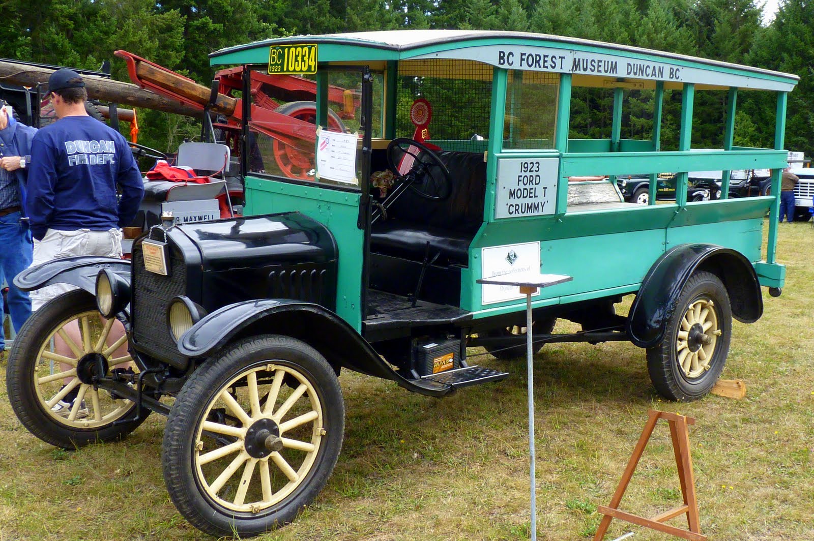 BC Forest Discovery Centre Antique Truck Show 2010