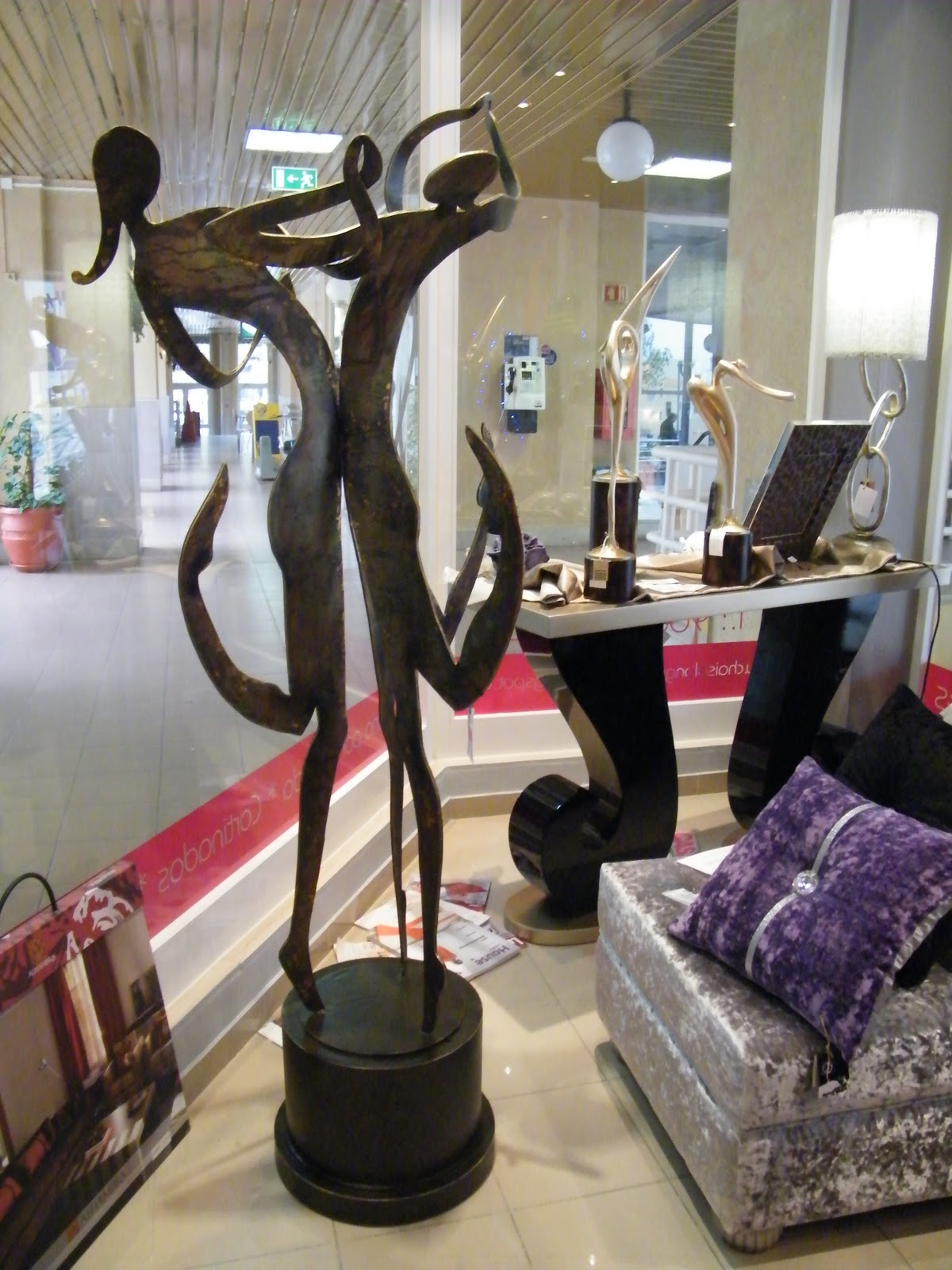 CHAISE LONGUE INTERIORES