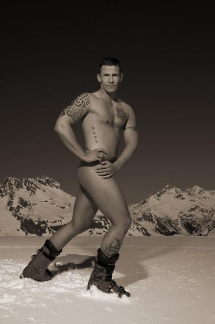 [naked_gay_ski_holidays.jpg]