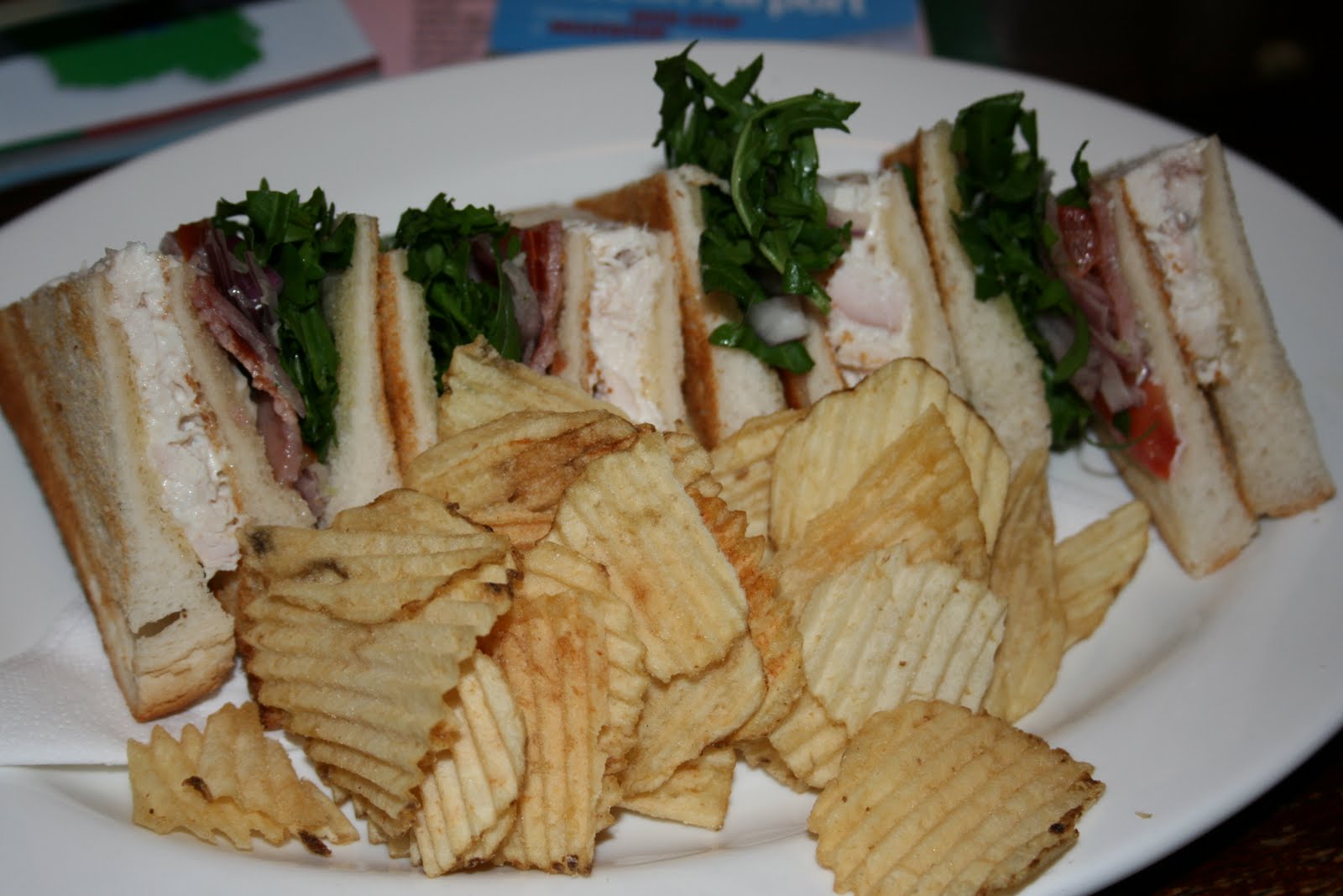 Taste du jour Guinness + Crisps + Club = Irish Lunch