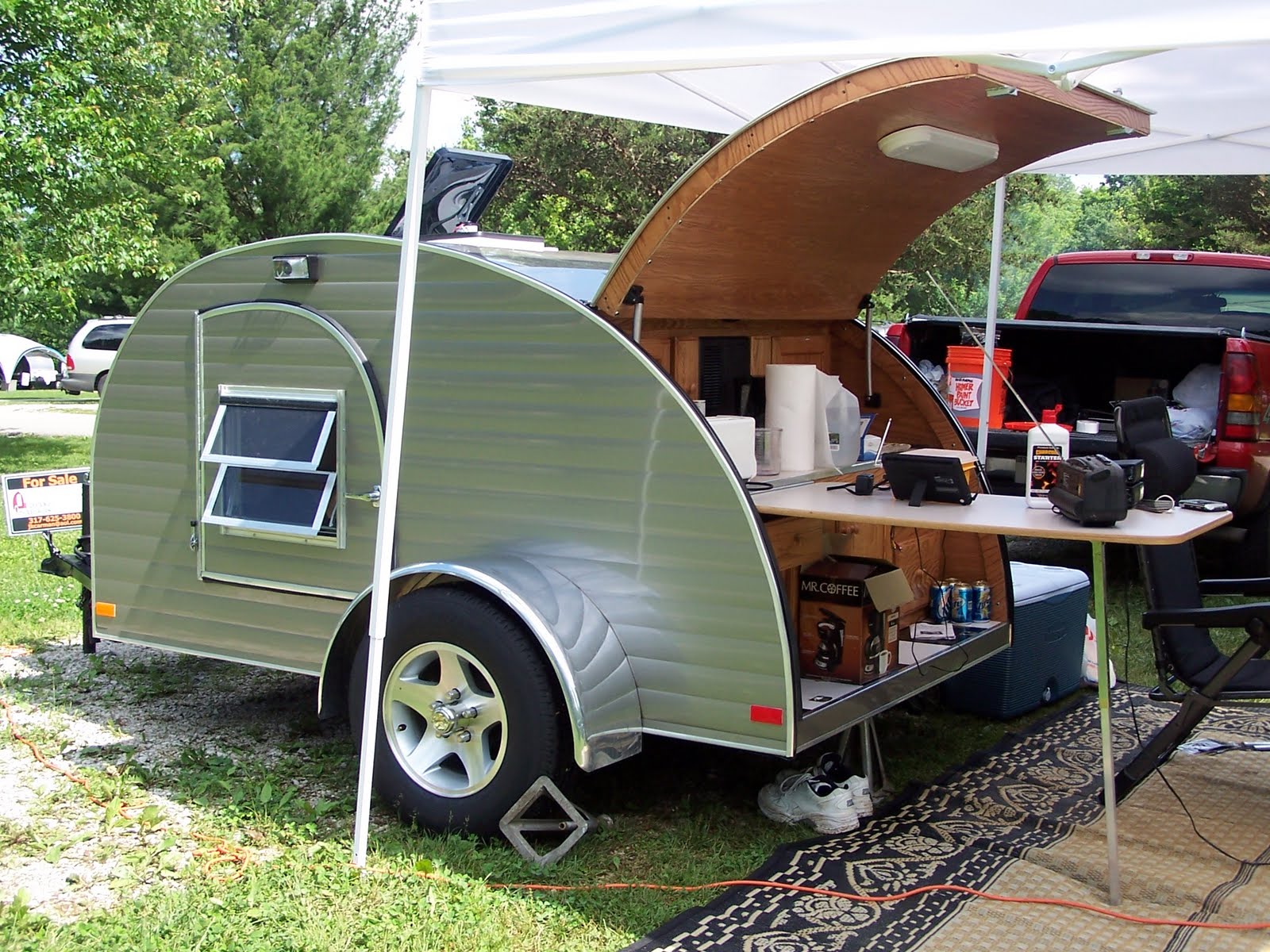 Alan & Carie's Blog: 2010-05-22 Teardrop & Tiny Trailer Rally