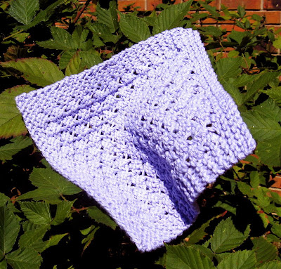Free Knitting Pattern - Cuddle Me Washcloth