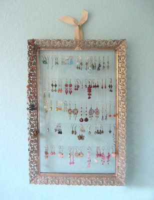 [VanityTrayEarringDisplay.JPG]