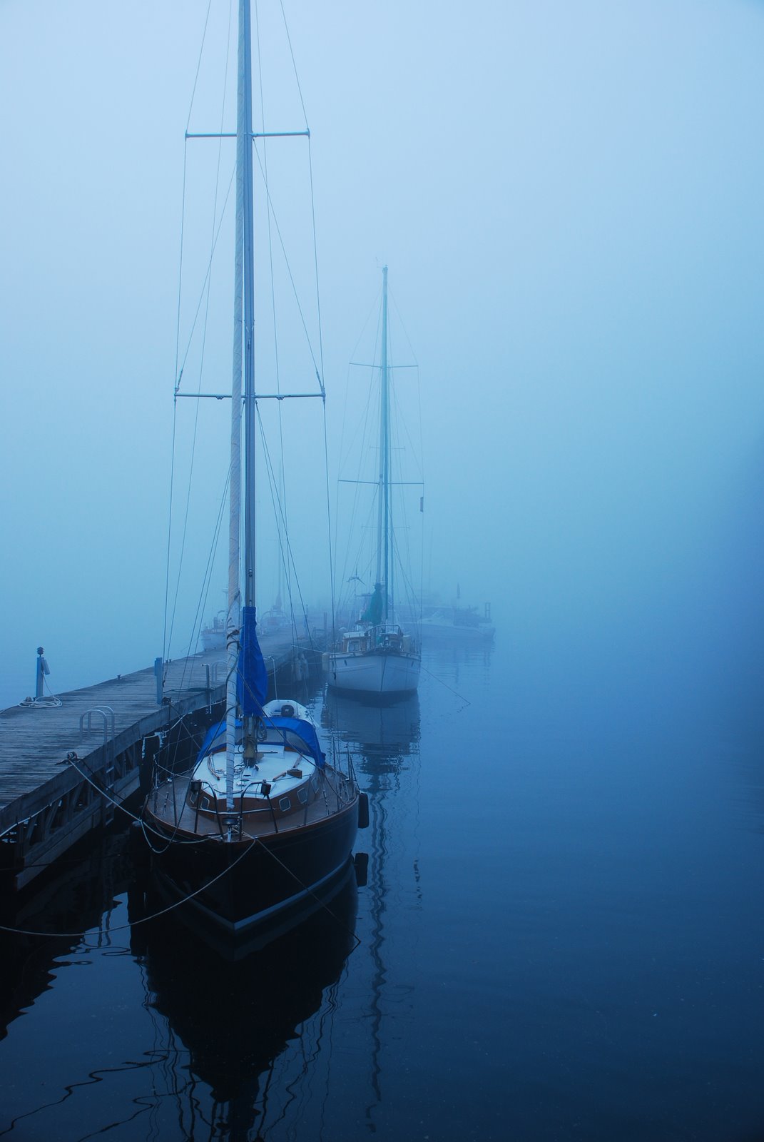 [Printed+Sailboat+in+Mist.JPG]