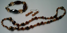 brown set of jewellery