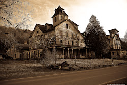 haunted houses mansions shabby distressed kind heritage creepy abandoned scary spooky mainly classy enjoy buildings mansion homes places ghost barns