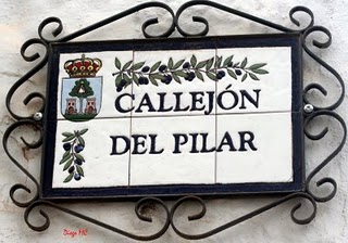 [CallejÃ³n+del+Pilar+08-05-2008+12-35-16.JPG]