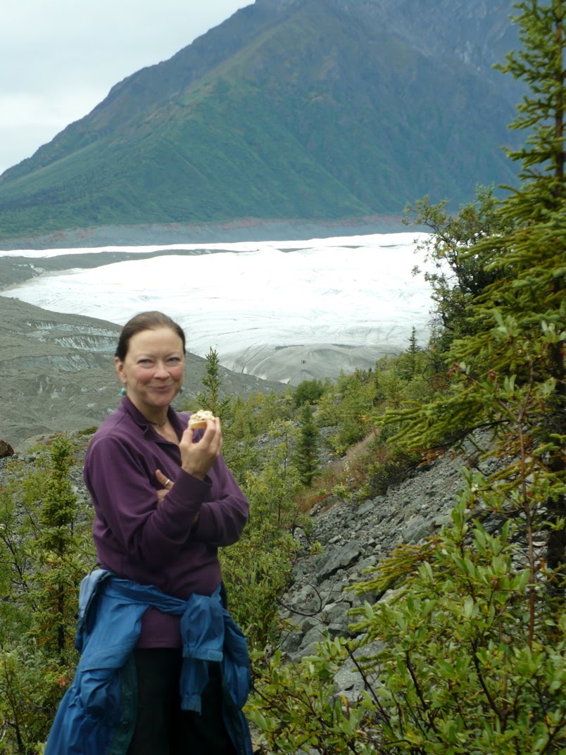 [18GlimpseGlacier.JPG]