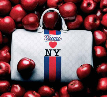 MODA E SPETTACOLO ONLINE: E’ in arrivo la Gucci Love New York Bag!