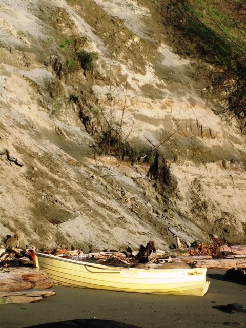 [yellow+rowboat+1.jpg]