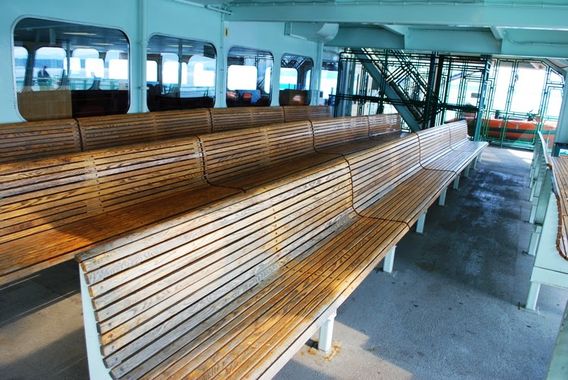 [ferryseats.jpg]