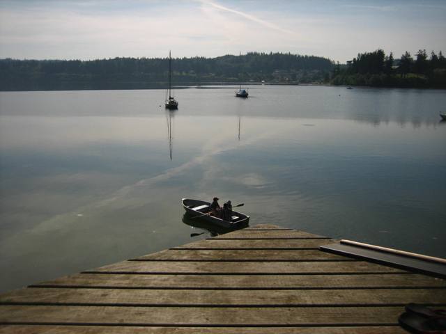 [threshholdrowboat.JPG]