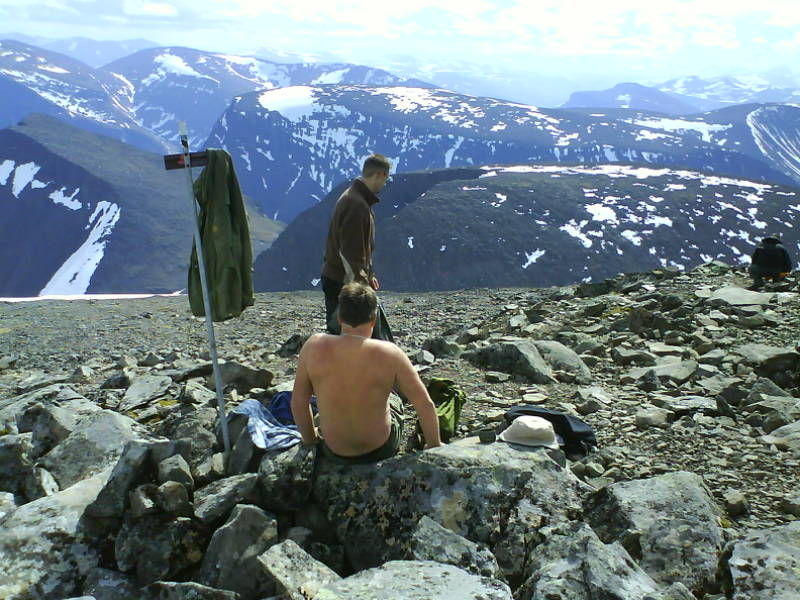 [image-upload-73-793353.jpg]