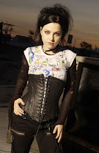 The Rocker Bomb Sex Kitten