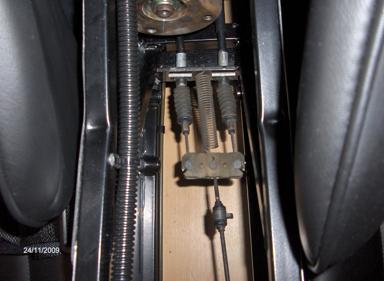 MX5 Westfield build: Hand brake system