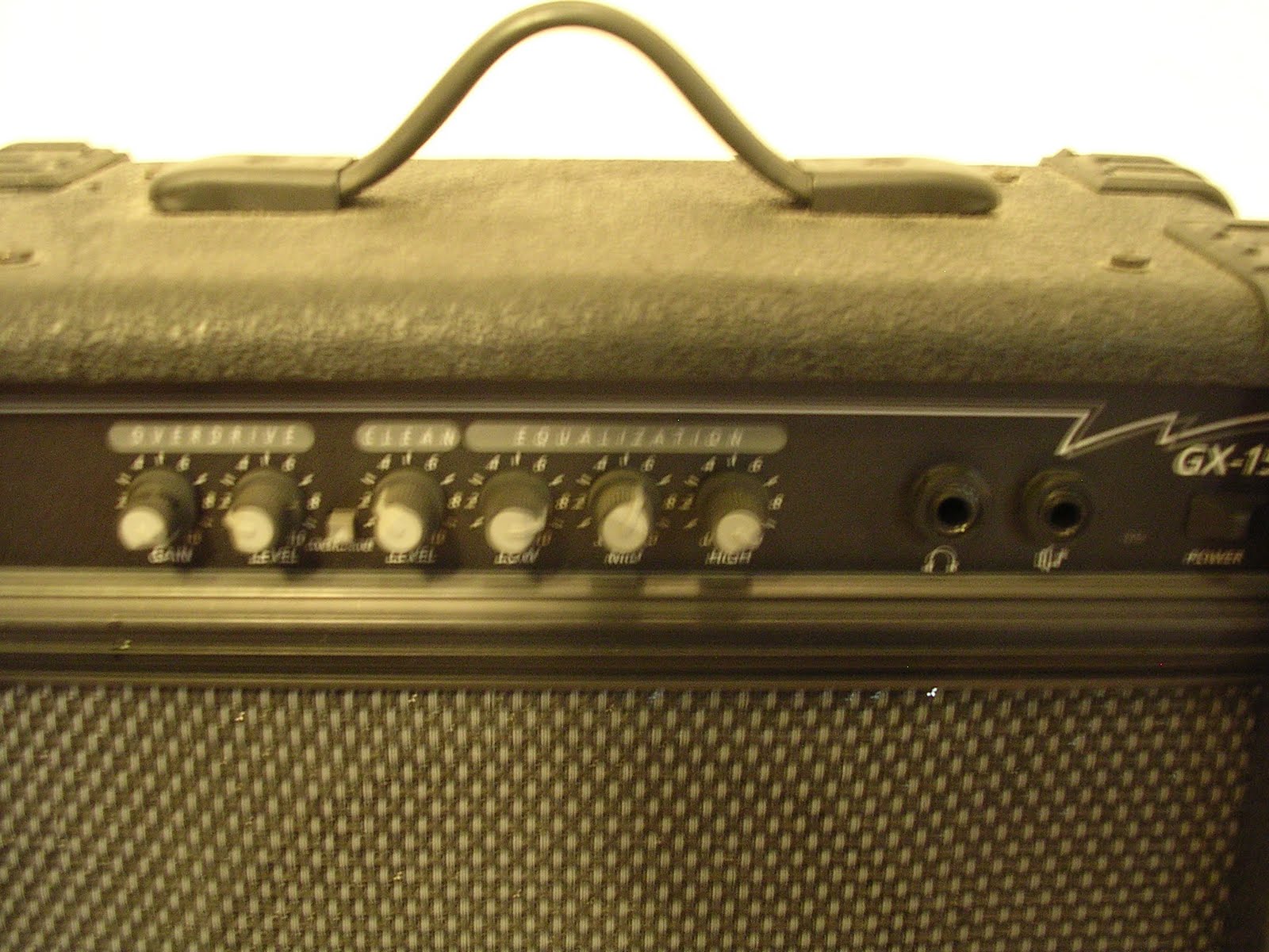 StrathmoreGuitars: Crate GX-15 Guitar Amplifier $35