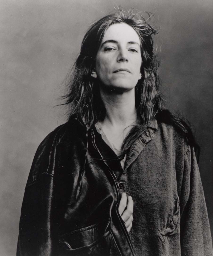 [Patti+Smith+-+Leibovitz.jpg]