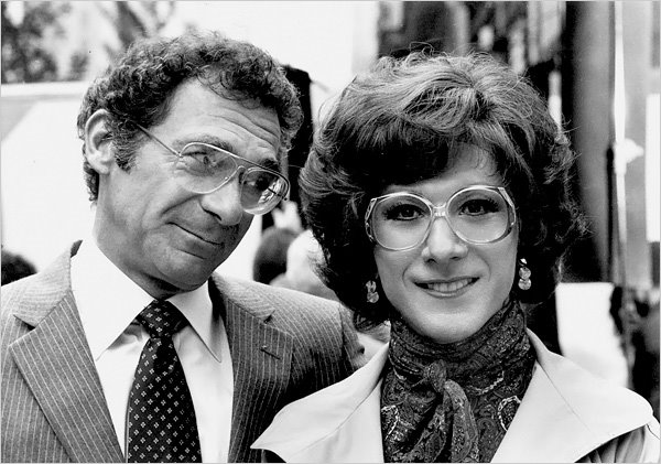 [Sidney+Pollack+Dustin+Hoffman+++Tootsie.JPG]